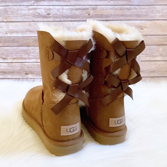 UGG Shoes - UGG Chestnut Bailey Bow II Boots